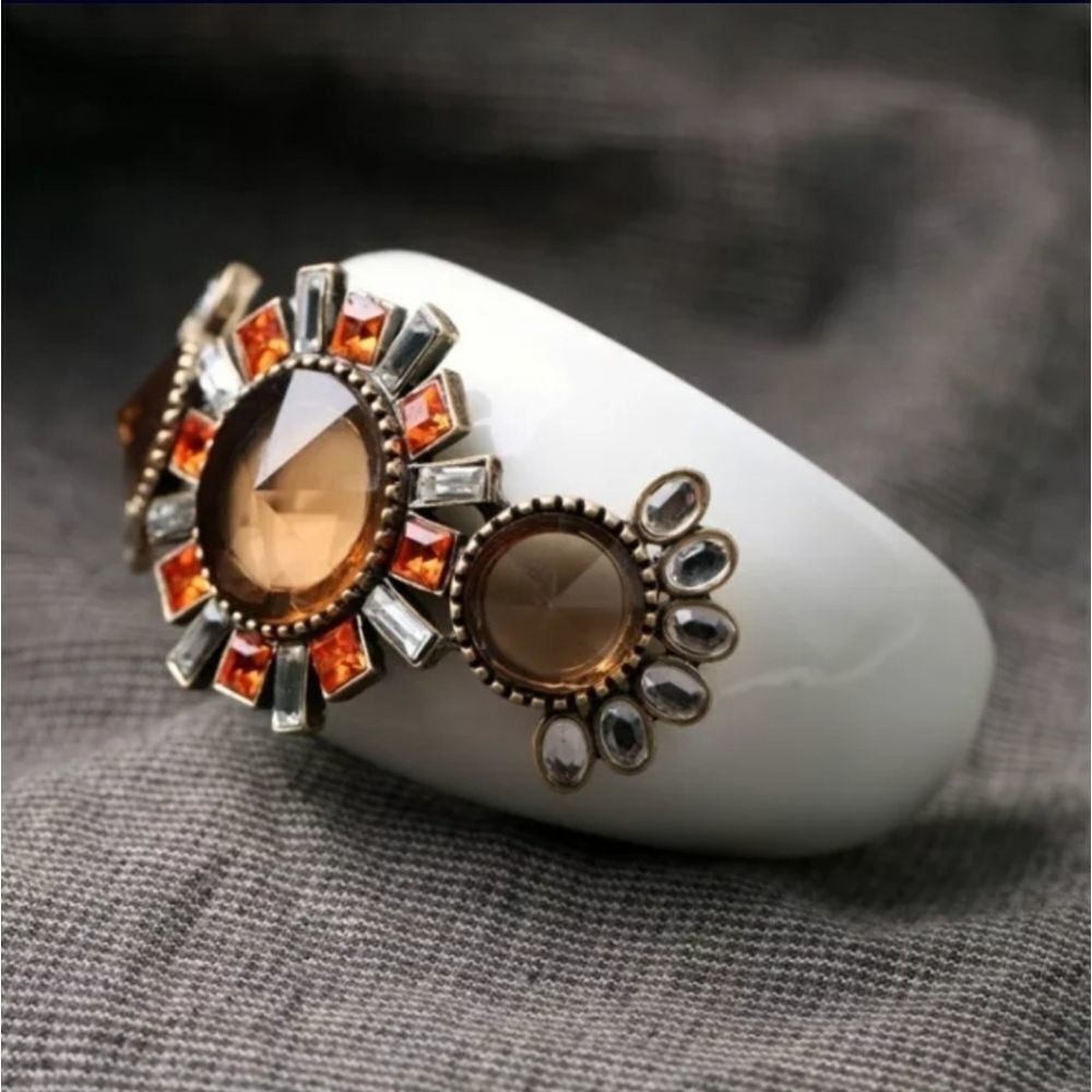 𝅺Stylish Crystal Bangle Bracelet